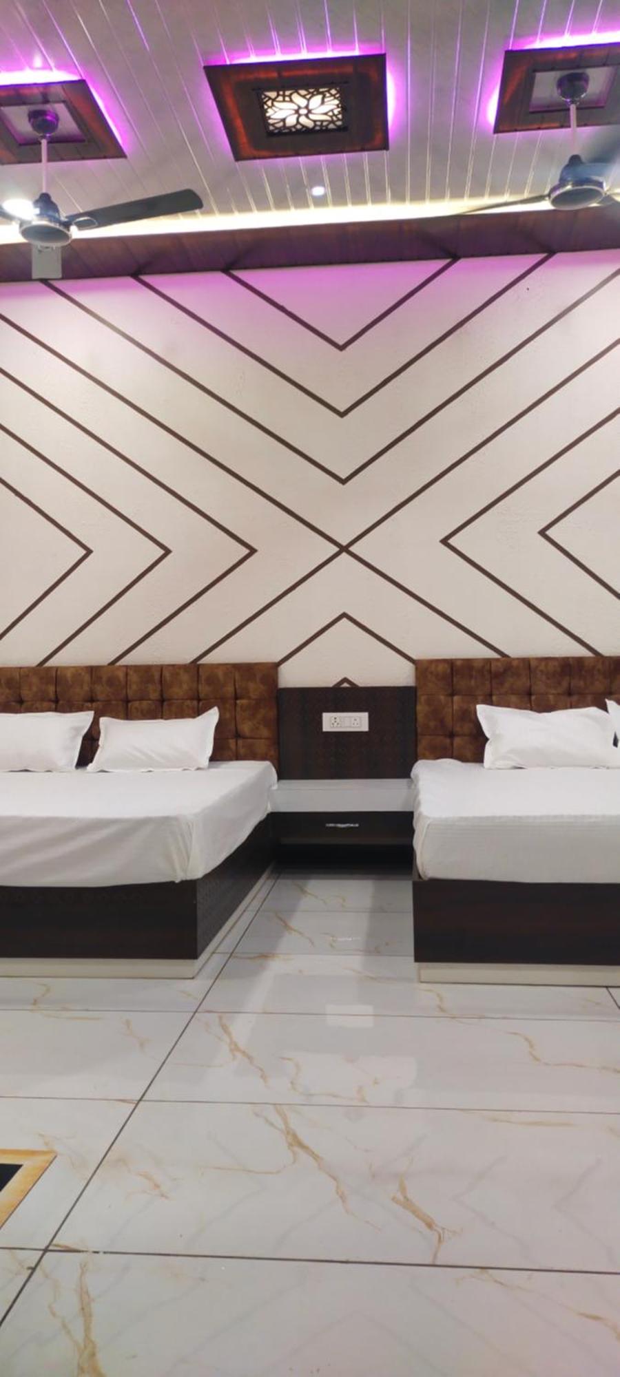 Anant Home Stay Уджайн Стая снимка