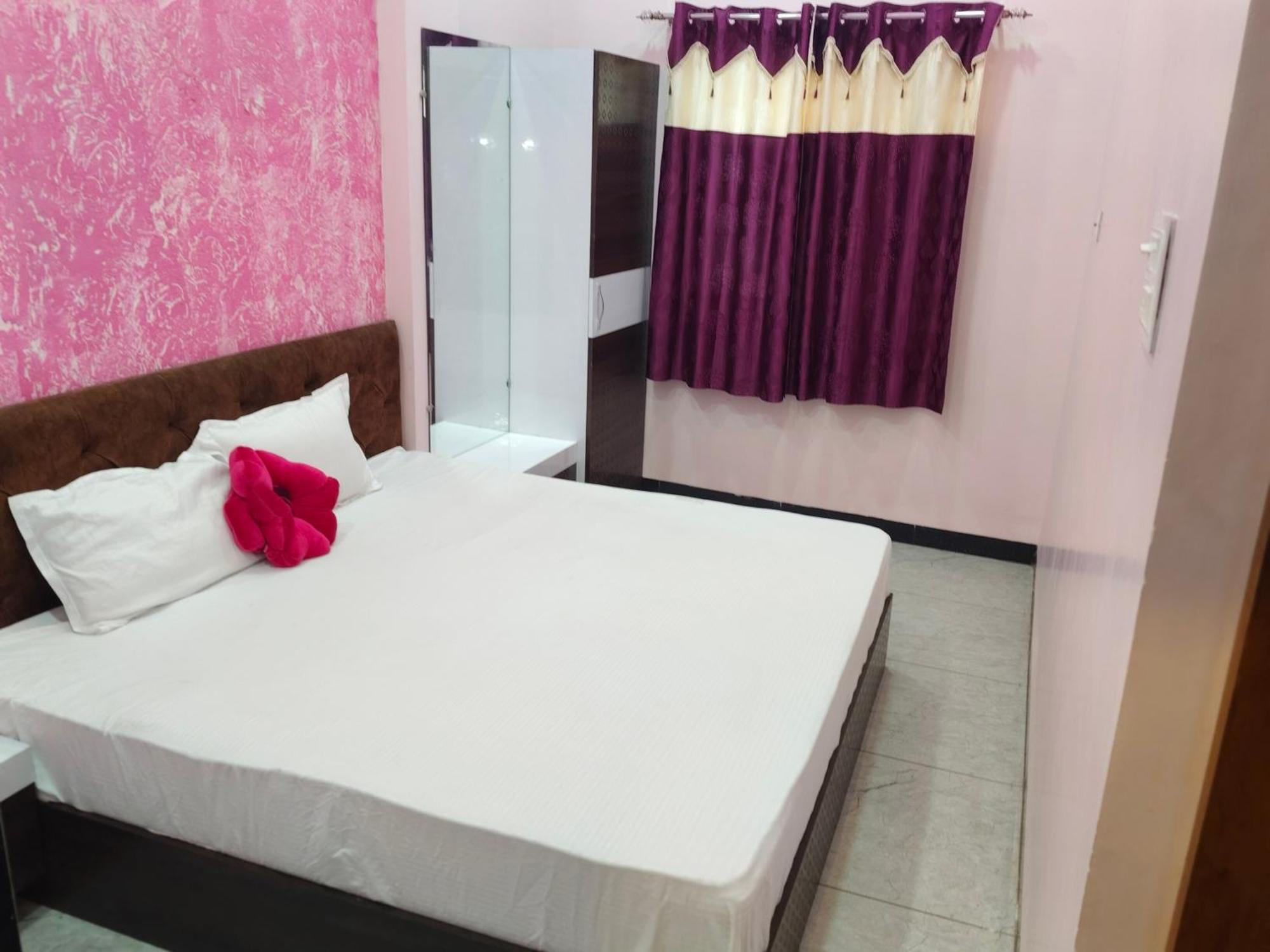 Anant Home Stay Уджайн Стая снимка